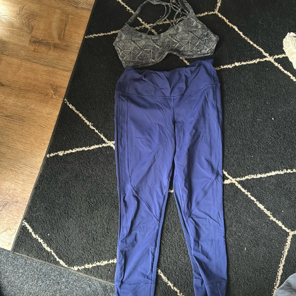 Lululemon sports bra & jogger size 10 set